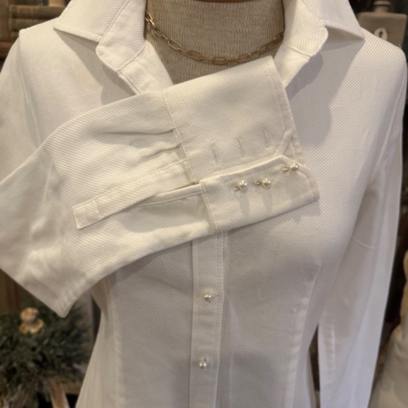 TALBOTS ANNIVERSARY COLLECTION | PIQUE COTTON | PEARL BUTTON DOWN SHIRT BLOUSE - Picture 4 of 6